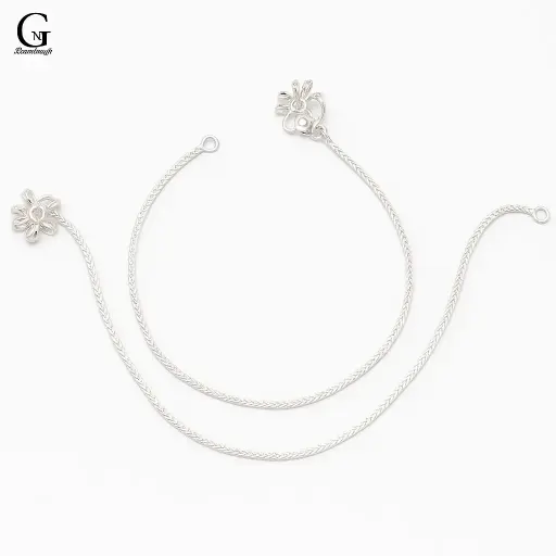 [PRD0015] Elegant Silver Anklet with Floral Motif and Braided Chain Detailing