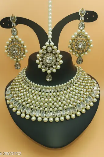 [PRD0032] Pearl and Crystal Necklace Set with Matching Earrings 